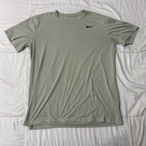 Nike Men's Olive Green T-Shirt